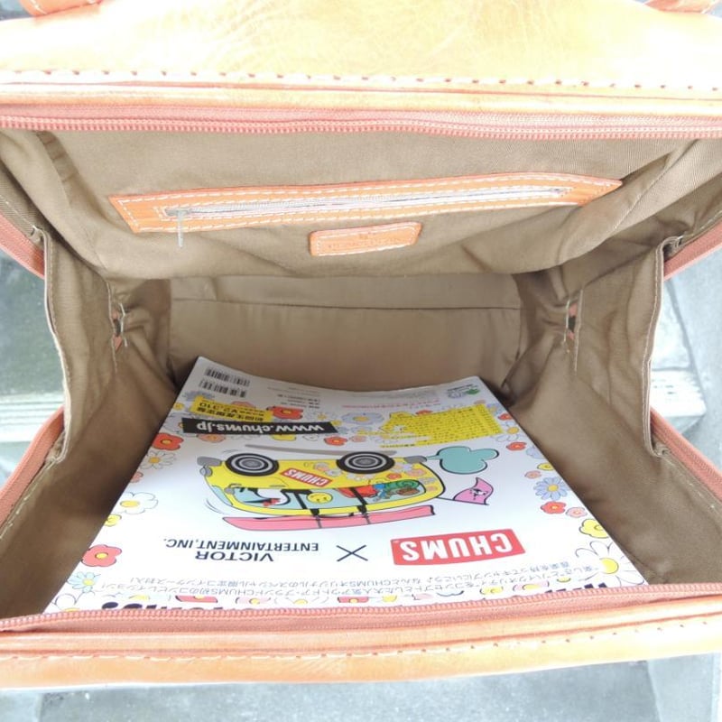 19800円 スクエア リュック A4 牛革 パカっと開く | MITT 