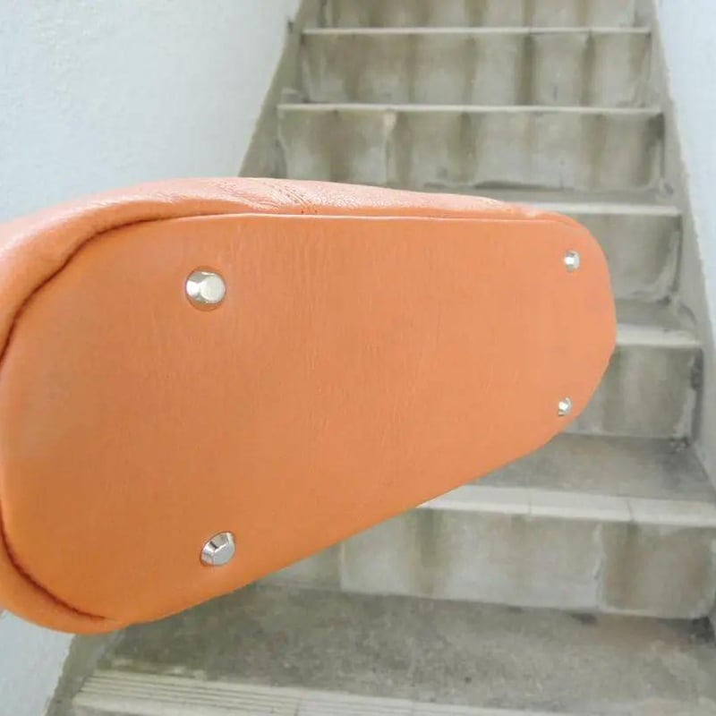 16800円☆3層 トートバッグ 底鋲付 牛革 ポケット沢山 | MITT