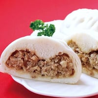 手作り中華まん(２個)／門司倶楽部で人気のお肉たっぷり手作り中華まん【冷凍】