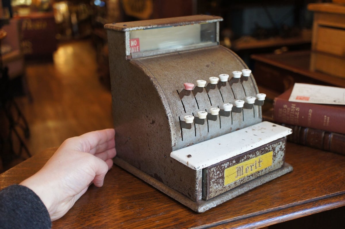 超古いイギリスで使われてたレジスター 値引きしますよ!