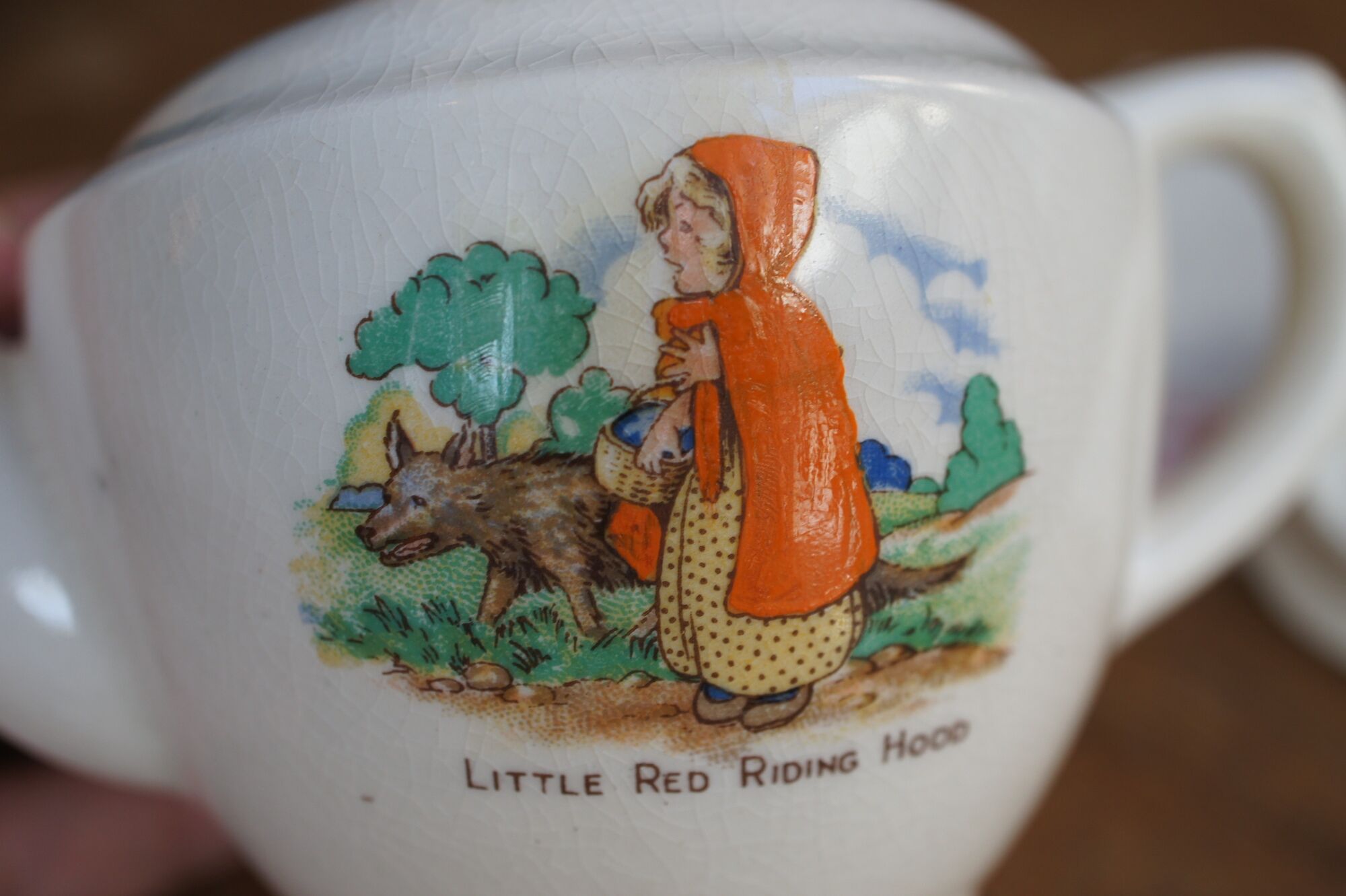 赤ずきんちゃんのおままごとポット 陶器 イギリス ビンテージ
