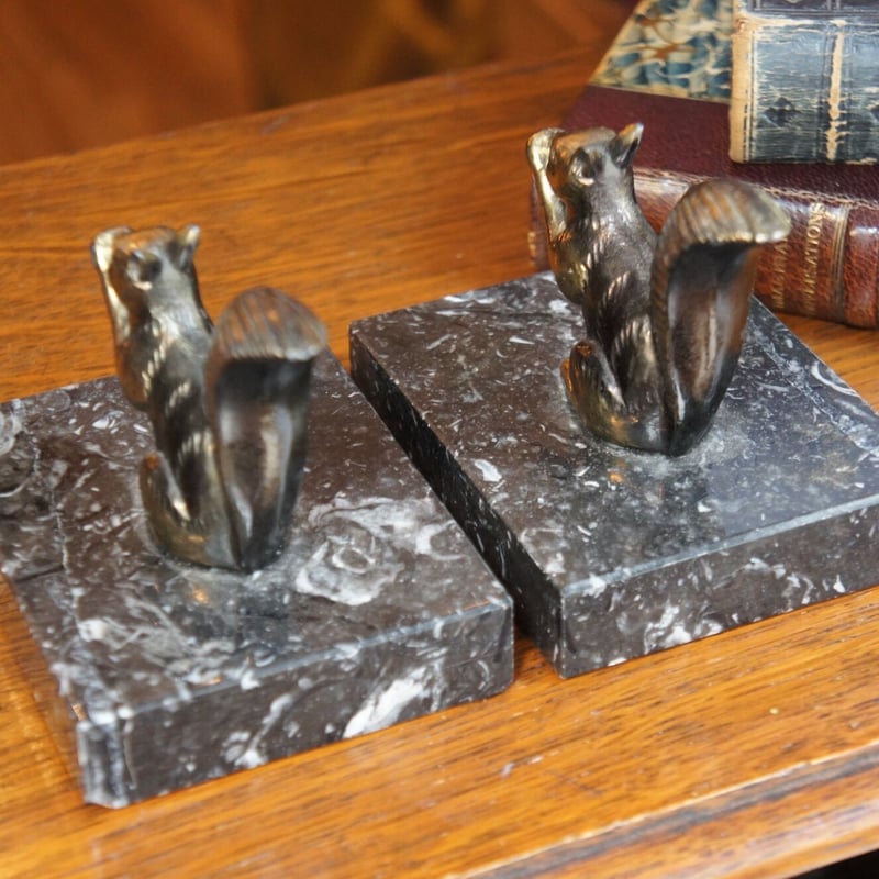 ブックエンド アンティーク イギリス りす | Antiquesティンズコレクション