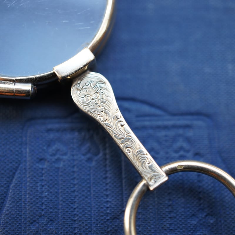 イギリスアンティーク マザーオブパールの虫眼鏡 L 2479 ルーペ 虫眼鏡 イギリス アンティーク | Antiquesティンズ