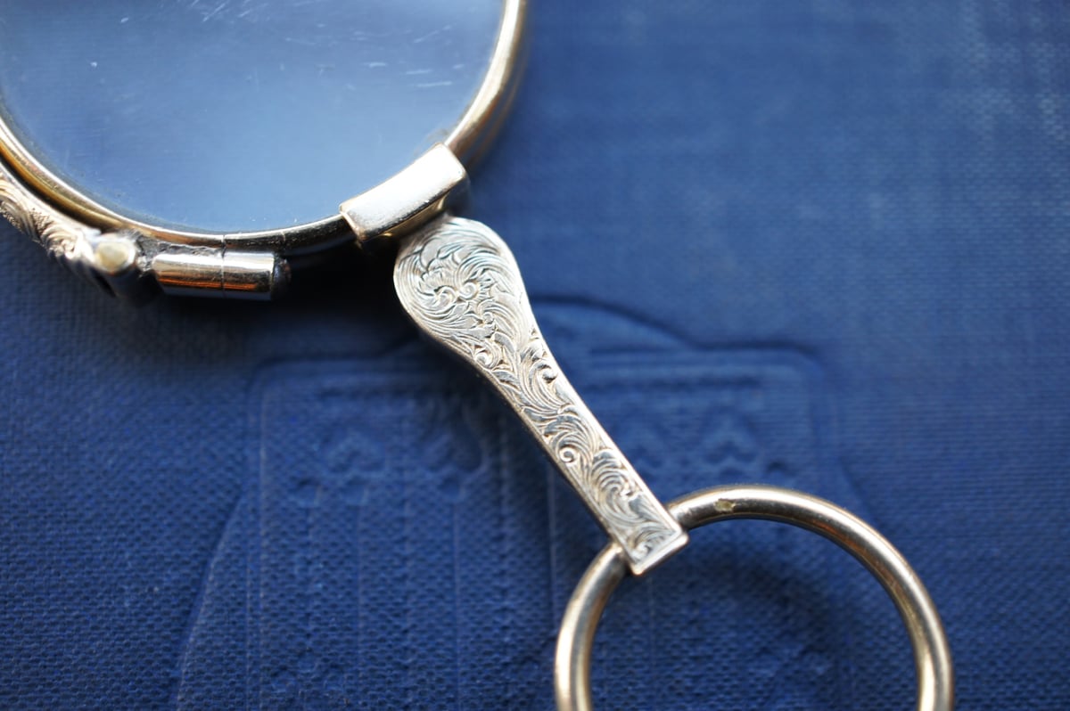 イギリスアンティーク マザーオブパールの虫眼鏡 L 2479 ルーペ 虫眼鏡 イギリス アンティーク | Antiquesティンズ