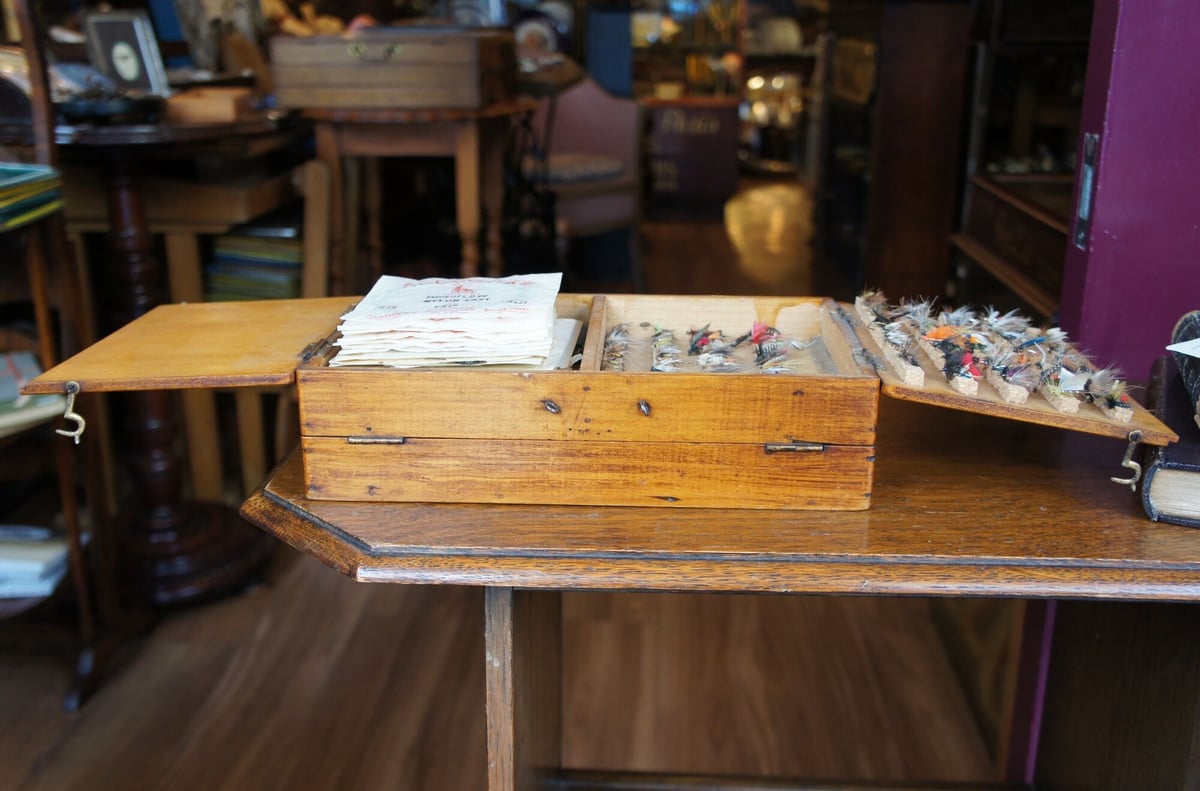 イギリスアンティーク 19世紀 フライケース ボックス フライフィッシング毛ばり fit=scale-down,w=1200