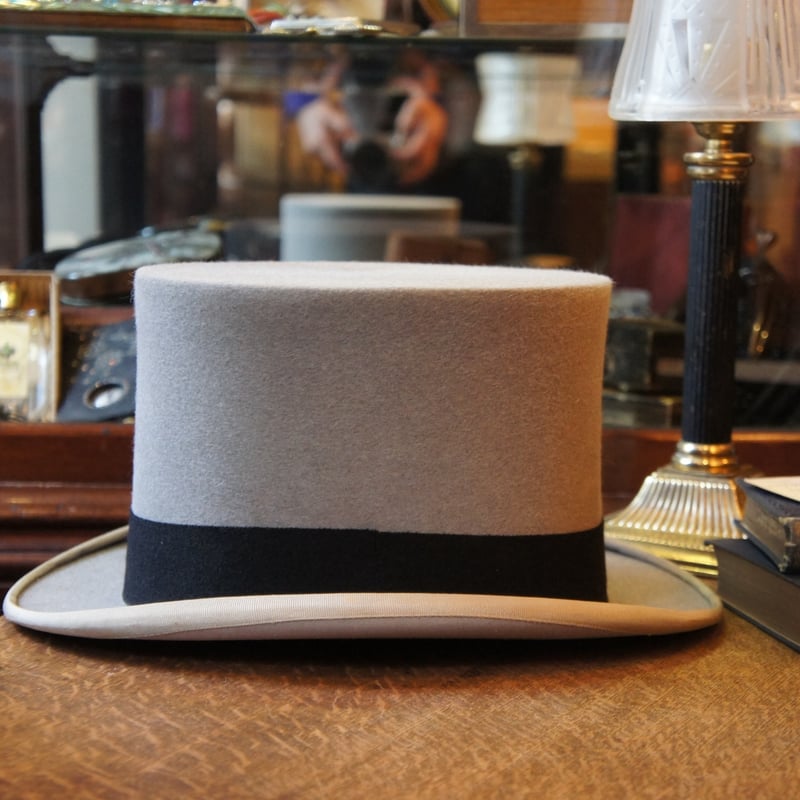 アンティーク　シルクハット　バスケット付き　イギリス製　レトロ アンティークシルクハットバスケット付きイギリス製レトロ シルク