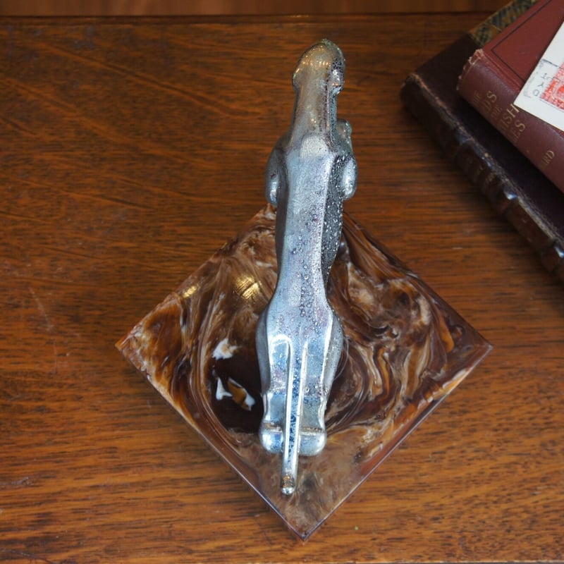 ヴィンテージ カーマスコット スフィンクス 大理石 希少 ヴィンテージ カーマスコット スフィンクス 大理石 希少 今日の 渋色