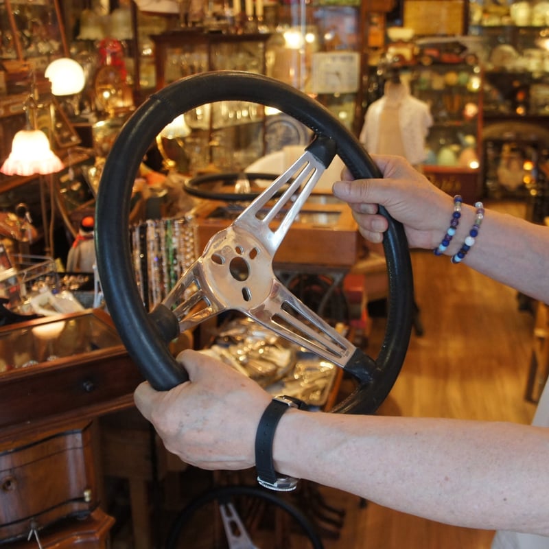 レザーステアリング ハンドル レスレストン イギリス ビンテージ