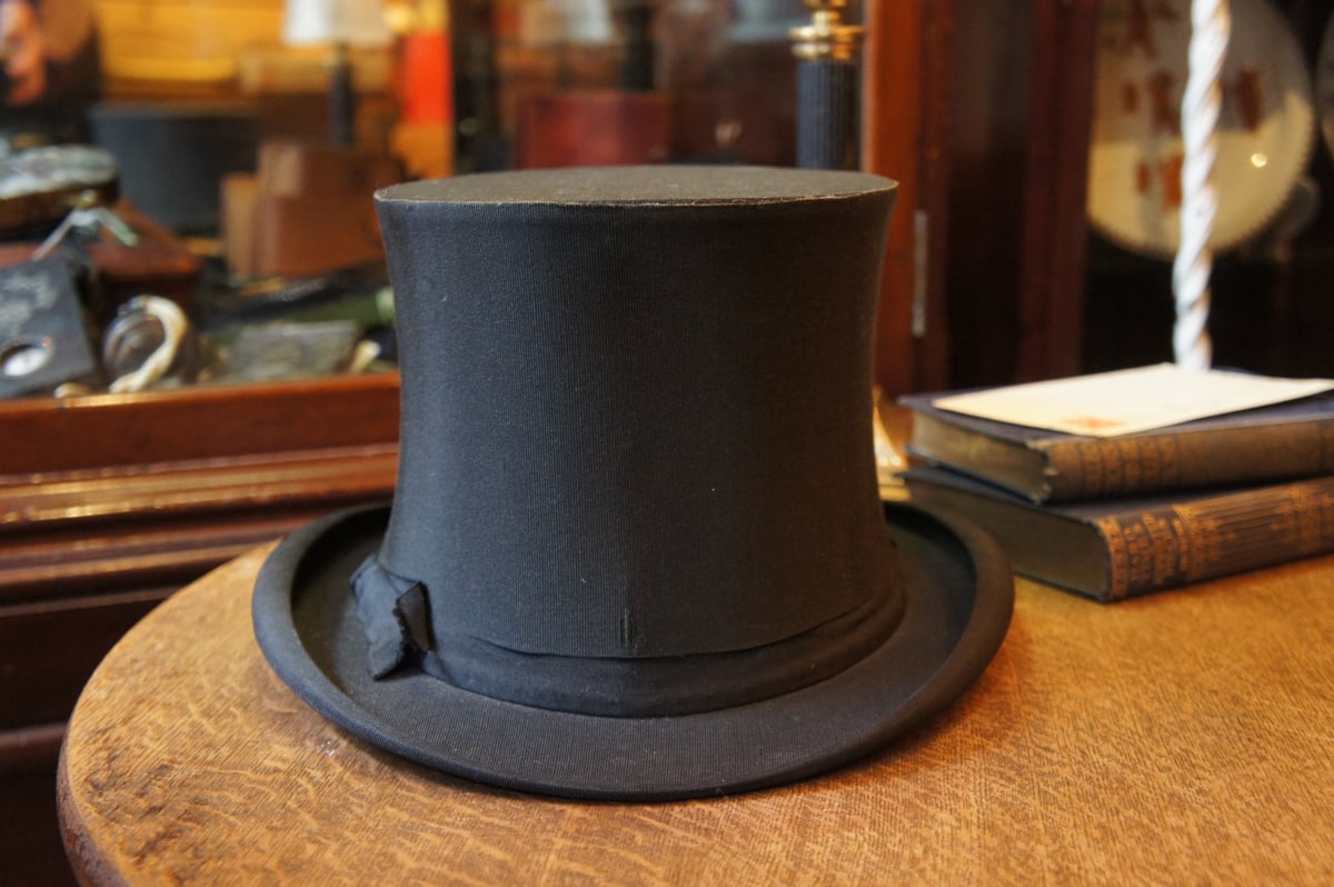 アンティーク　シルクハット　皮のケース アンティーク シルクハット 皮ケース 三越特注品