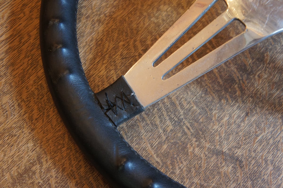 ▲希少 ヴィンテージ ステアリング レザー イタリア製 △希少 ヴィンテージ ステアリング レザー イタリア製 2025年