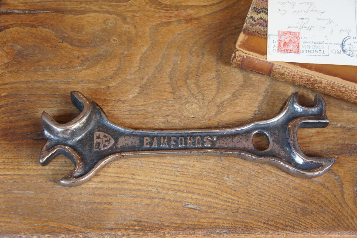 スパナ 工具 イギリス アンティーク | Antiquesティンズコレクション スパナ 工具 イギリス アンティーク | Antiquesティンズコレクション