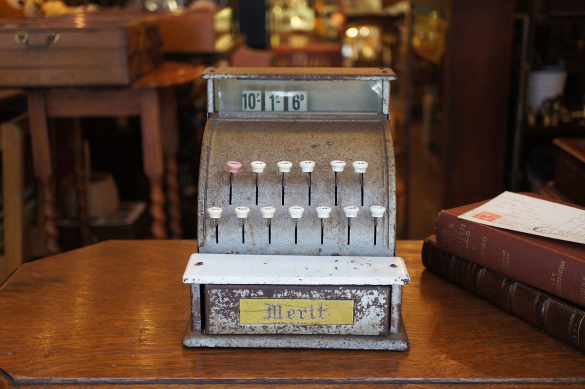 超古いイギリスで使われてたレジスター 値引きしますよ!