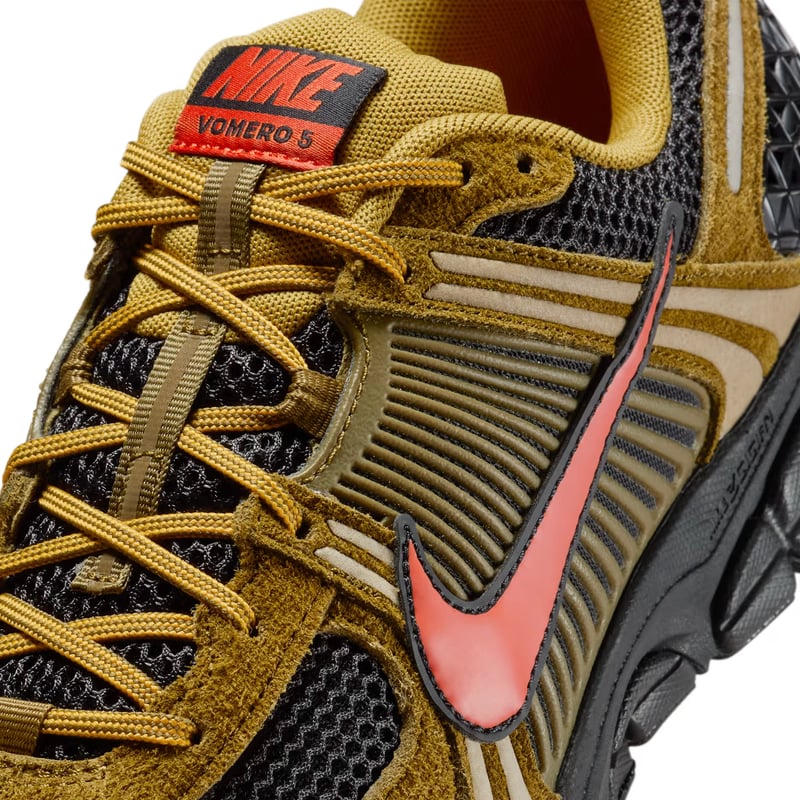 SALE30%OFF】ナイキ ズーム ボメロ 5 プレミアム（IH1344-300) ※送料