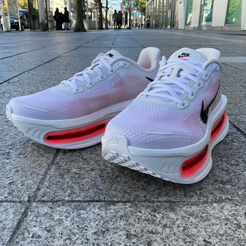 SPRING 2026 NEW】ナイキ ボメロプレミアム （HQ2050-103）※送料無料