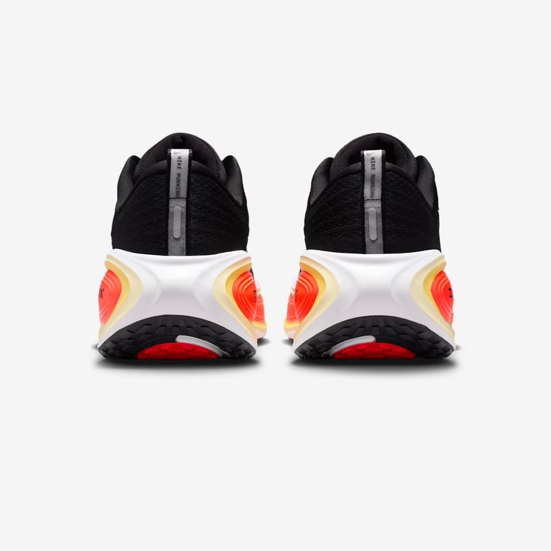 1/13 販売スタート【SPRING 2026 NEW】ナイキ ボメロプラス （HV8150-