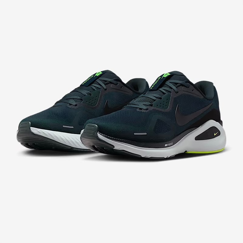 10/8販売スタート【HOLIDAY2025】ナイキ ストラクチャー26 （HJ1102-30