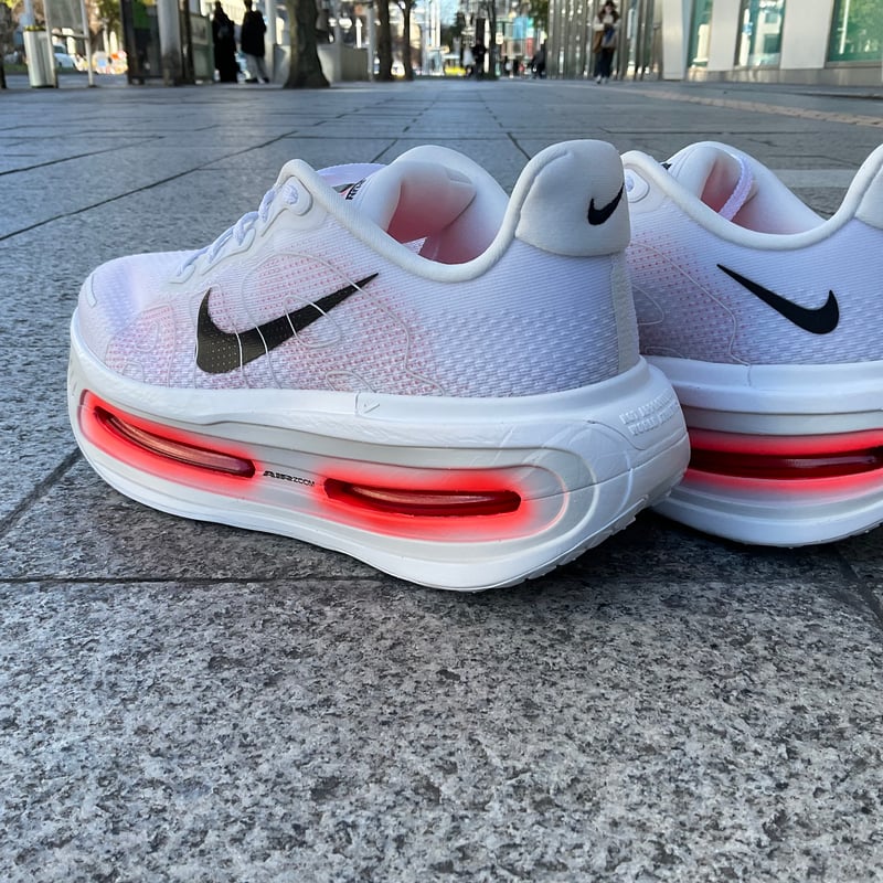 SPRING 2026 NEW】ナイキ ボメロプレミアム （HQ2050-103）※送料無料