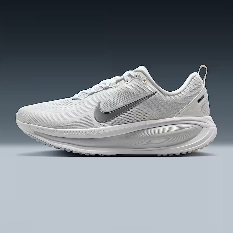 1/9 販売スタート【SPRING 2026 NEW】ナイキ ウィメンズ ボメロ18 （HM6