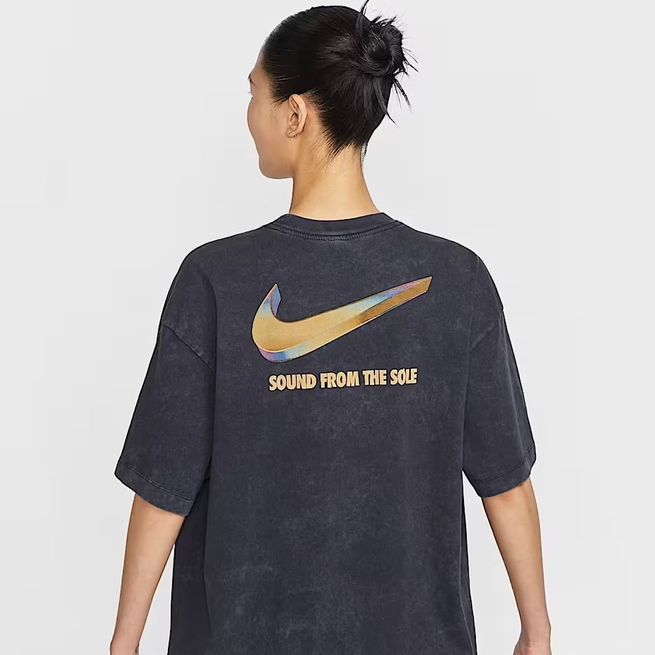 【NIKE】NSW レディース オーバーサイズTシャツ HF9692-527 ナイキ（NIKE）（レディース）スポーツウェア オーバーサイズド