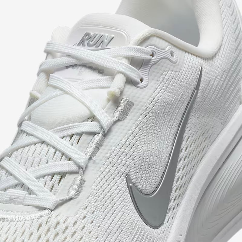 NIKE ボメロ18 26.5 1/3 販売スタート【SPRING 2026 NEW】ナイキ ボメロ18 エクストラ