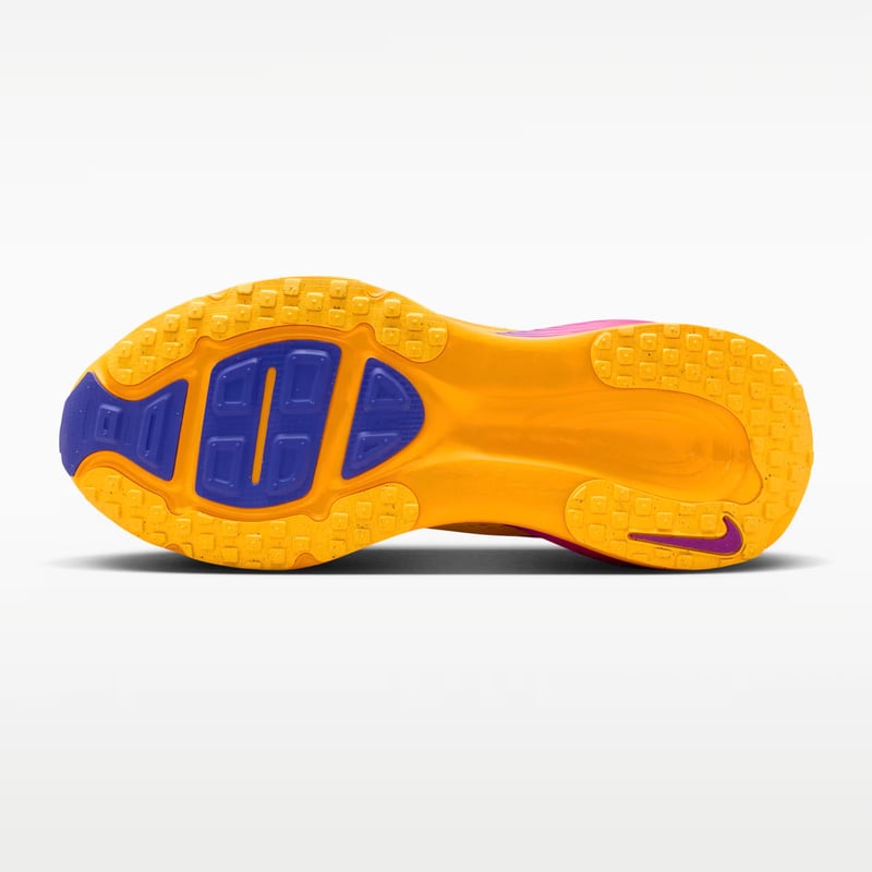 2/14 販売スタート【SPRING 2026 NEW】ナイキ ボメロ18 （HM6803-8