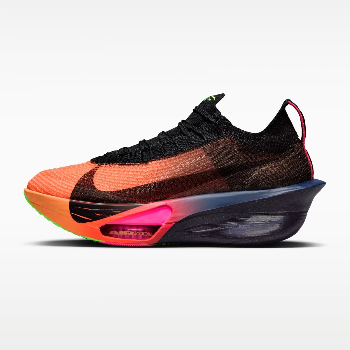 ギタン】 NIKEアルファフライネクスト% ウィメンズ24cm ギタン】 NIKE