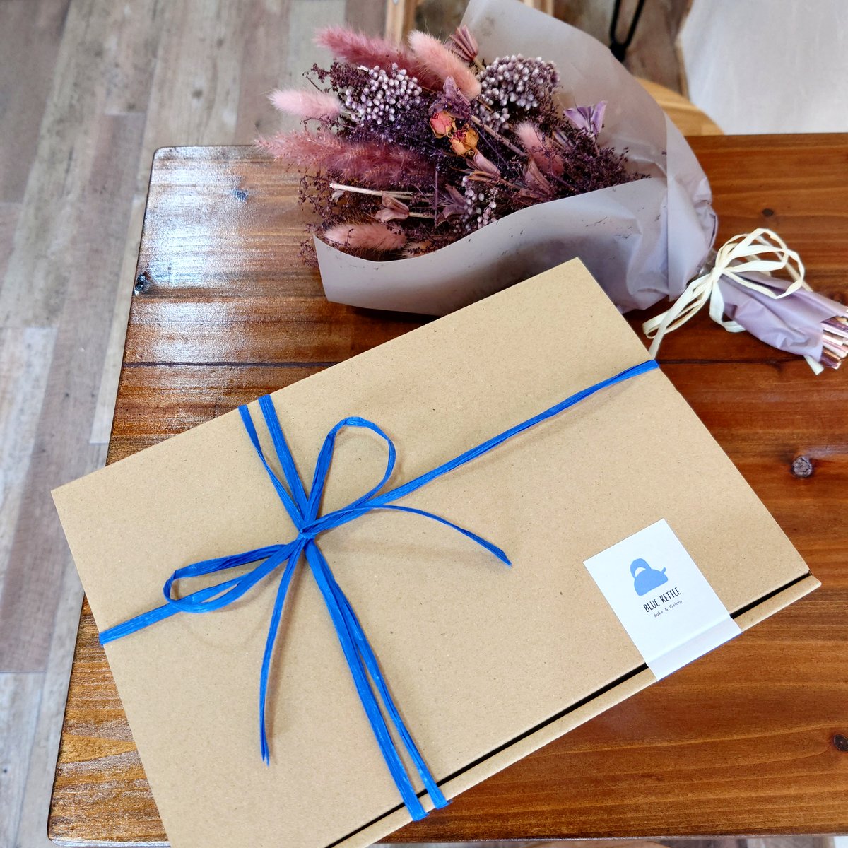 お菓子BOX（3240円） | BLUE KETTLE