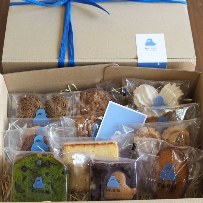 お菓子BOX（3240円） | BLUE KETTLE