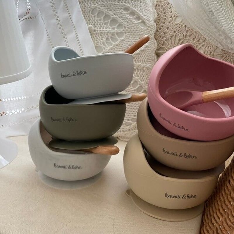 kawaii&born シリコンボウル 吸盤タイプ くっつくお皿 | 離乳食のDatte