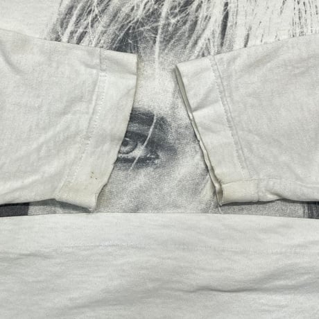 NIRVANA KURT COBAIN MEMORIAL LS WHITE SCREEN STARS XL 3131