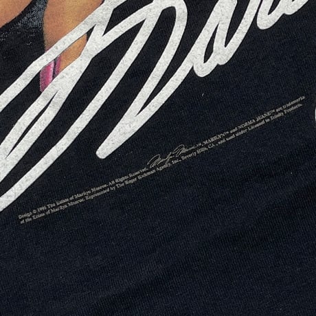 MARILYN MONROE 1995 SIGNED BLACK XL 8290