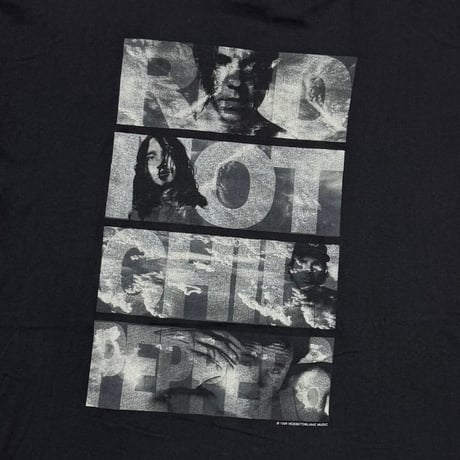 RED HOT CHILI PEPPERS CALIFORNICATION MONOCHROME PORTARIT BG XL 9240