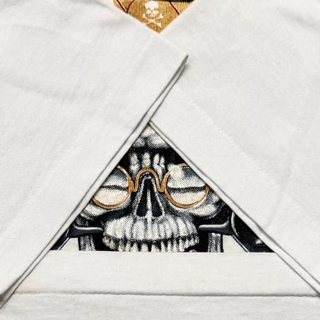 OLD & VINTAGE 1989 SKULL GUNS & ROSES WHITE FRUIT OF THE LOOM LARGE 2759