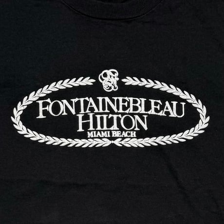 FONTAINEBLEAU HILTON LOGO FRUIT OF THE LOOM XL 3529