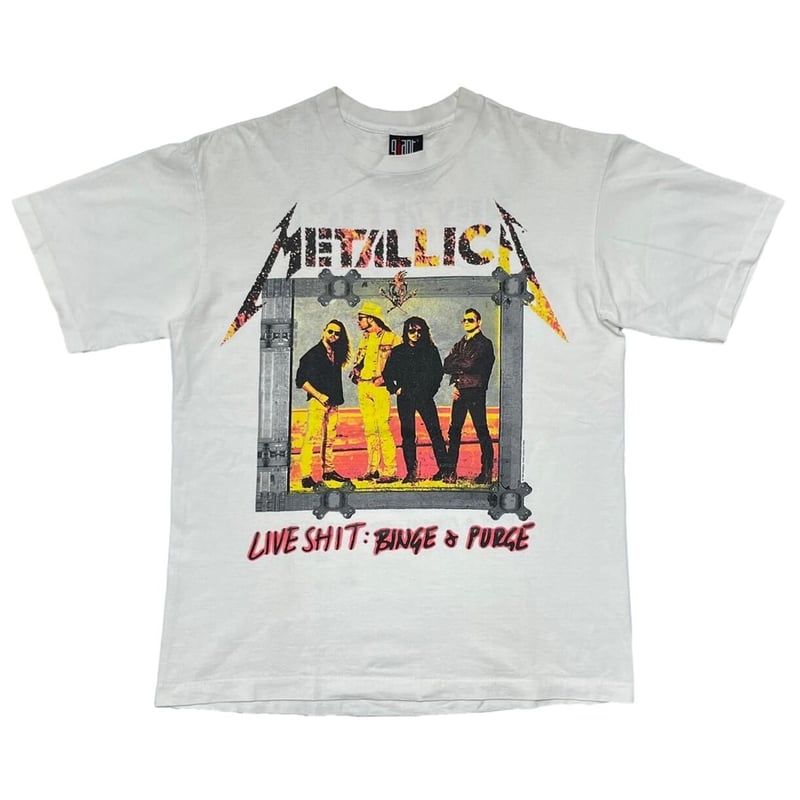 下の墓は85年発売のMETALLICA T-shirt vintage ©︎1994 USA製