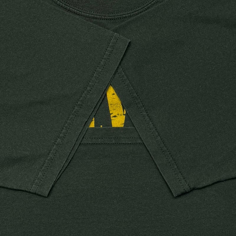 NIRVANA Tシャツ 2005　カーキ　Lサイズ NIRVANA 2005 YELLOW TEXT LOGO GREEN GILDAN LARG