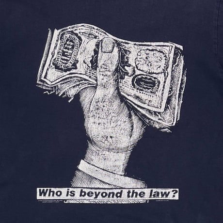 RAGE AGAINST THE MACHINE BARBARA KRUGER Who is beyond the law ? NAVY FITS LARGE 6033