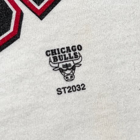CHICAGO BULLS 1997 CHAMPS MEMBER WHITE LARGE 6402