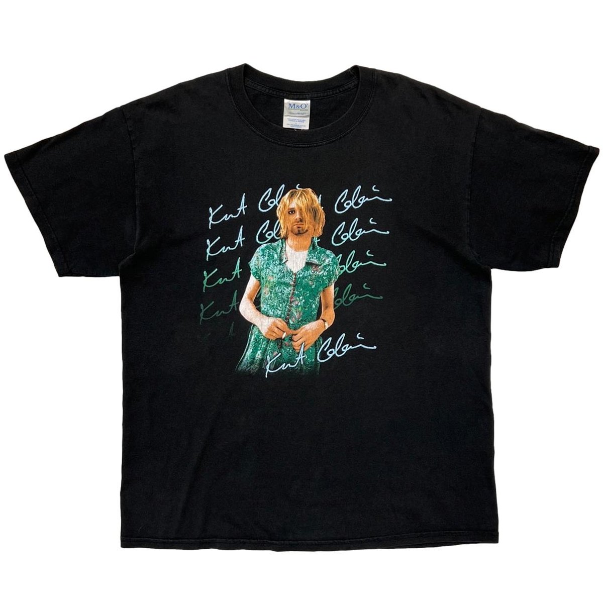 NIRVANA KURT COBAIN DRESS WEARING M&O LARGE 300 NIRVANA KURT COBAIN DRESS WEARING M&O LARGE 300
