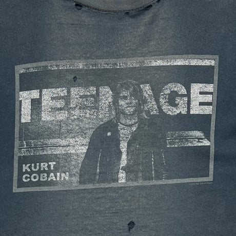 NIRVANA KURT COBAIN TEENAGE FITS LARGE 6343