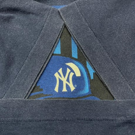 PEANUTS 1995 NEW YORK YANKEES SNOOPY NAVY GARMENT GRAPHICS MEDIUM 4356