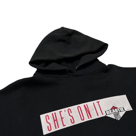 BEASTIE BOYS SHE'S ON IT HOODED SWEATSHIRT BLACK LARGE 2849