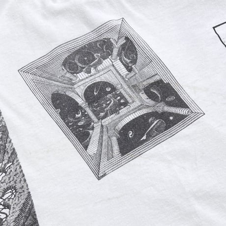 M.C. ESCHER MULTI WHITE SOF TEE XL 8297