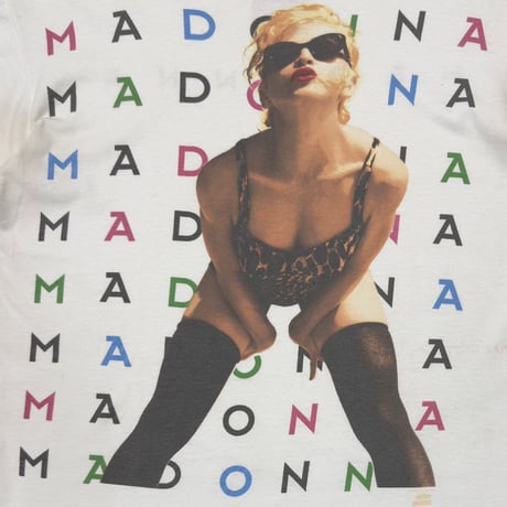 MADONNA MULTI COLOR Hanes LARGE 5663