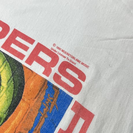 RED HOT CHILI PEPPERS BIKINI WALL TEE WHITE FITS XL 0157