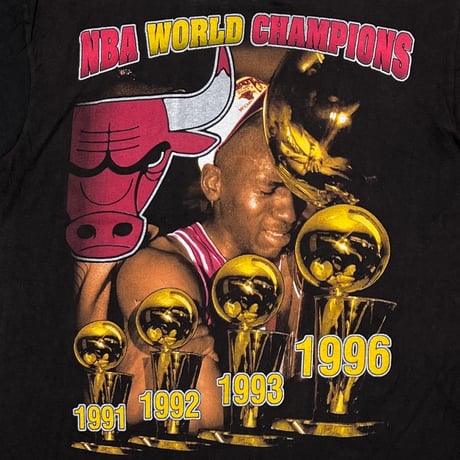 CHICAGO BULLS 1996 NBA WORLD CHAMPIONS RAP DESIGN TOP XL 4695