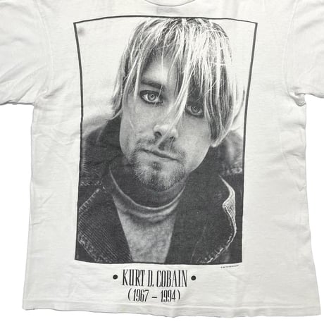 NIRVANA KURT COBAIN MEMORIAL MONOCHROME WHITE GIANT LARGE 4095