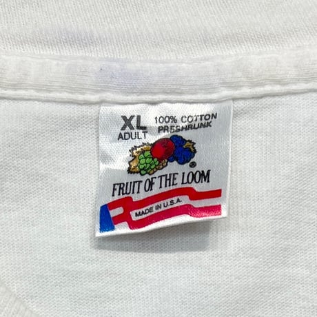 maxell GOLD LOGO TAKE YOUR MUSIC TO THE MAX ! WHITE FRUIT OF THE LOOM XL 6886