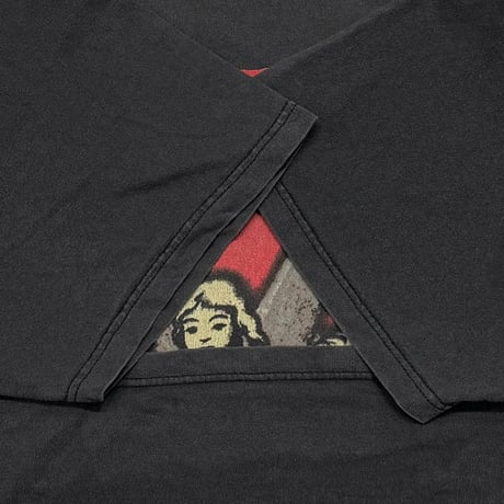 RED HOT CHILI PEPPERS ONE HOT MINUTE FAIRY GIANT BY TULTEX LARGE 1780