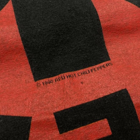 RED HOT CHILI PEPPERS 1990 CURVING LOGO MEMBER PORTRAIT GINAT BY TEE JAYS LARGE 1981